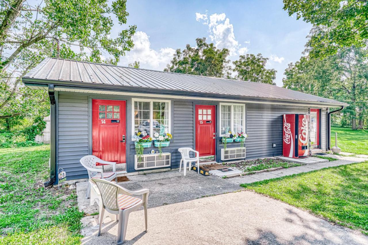Lighthouse Kitchen Suites Near Auburn Waterloo I-69 Exit 334 Exterior photo